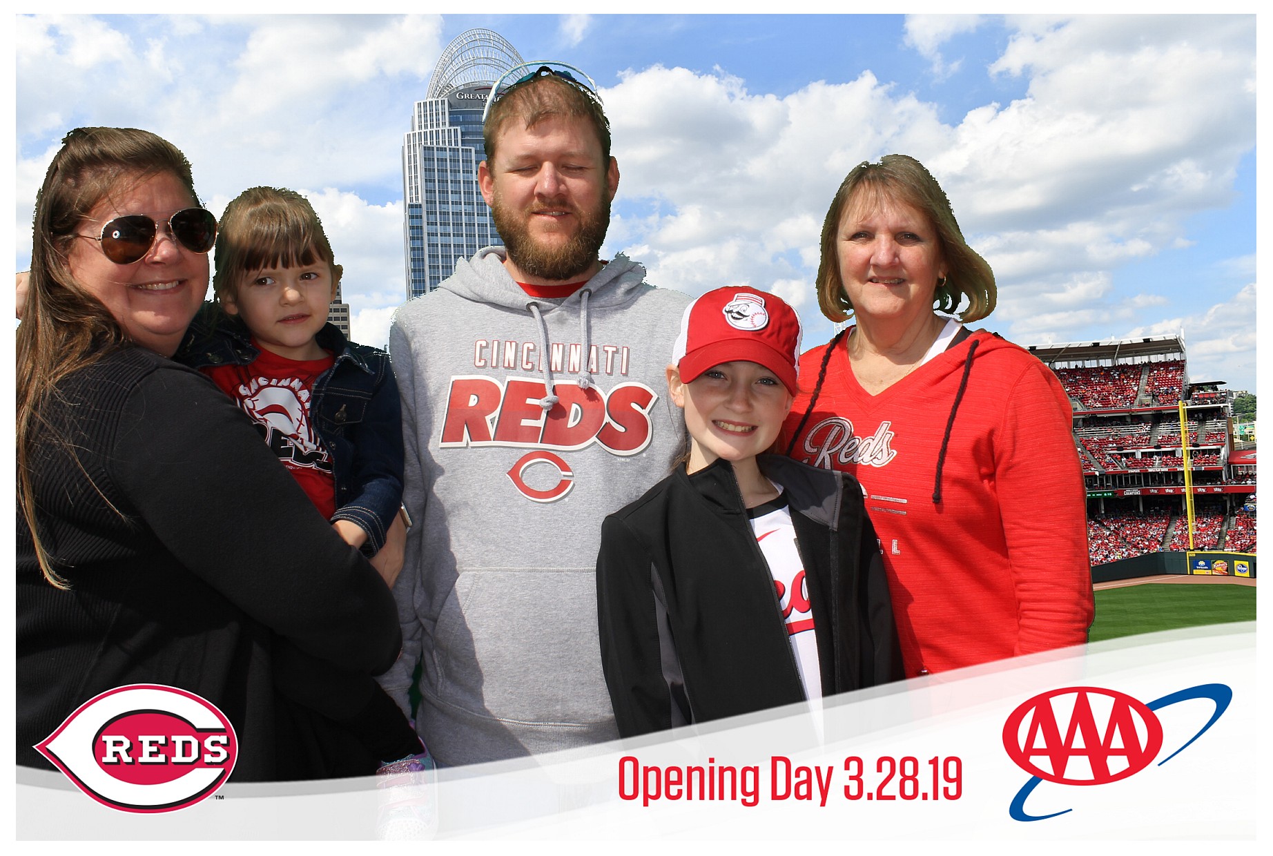 Aquarius Sports and Entertainment Reds | View more photos from the event at gallery.photoboothcincy.com/u/PhotoBoothCincy/Aquarius-Sports-and-Entertainment-Reds